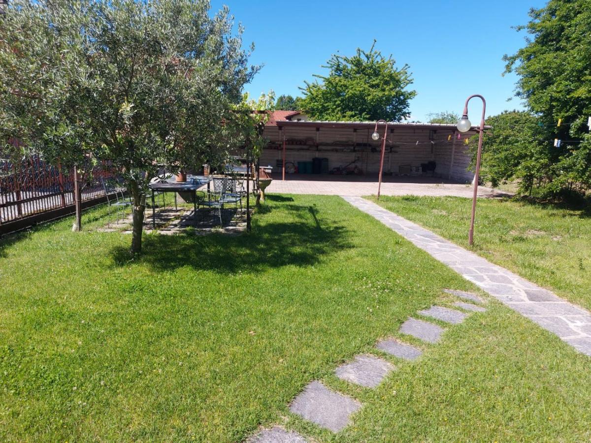 Bnbook Casa Dei Peschi - Lago Di Monate Cadrezzate Exteriér fotografie